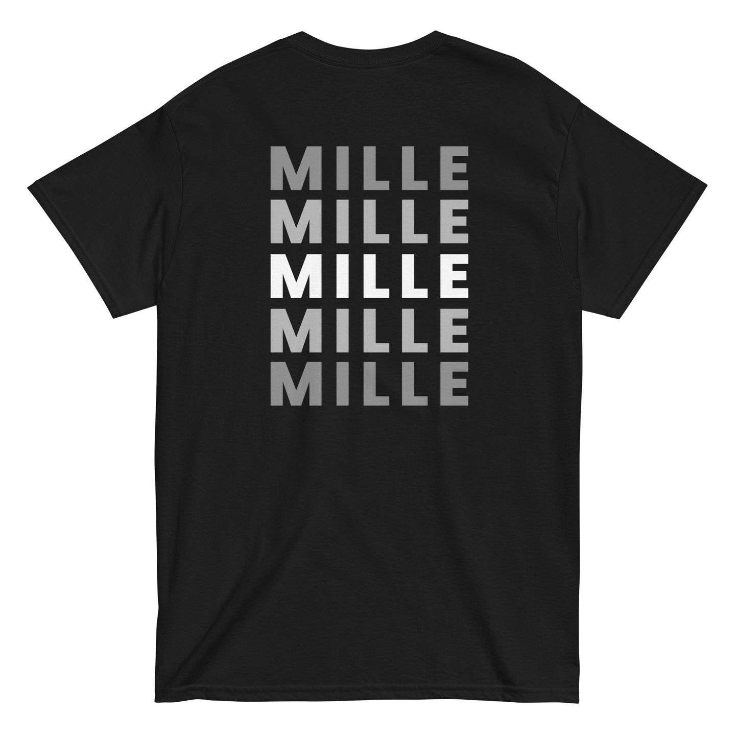 Camiseta MILLE Esencia Clásica de color negro, vista trasera mostrando el diseño de texto MILLE repetido en gris.