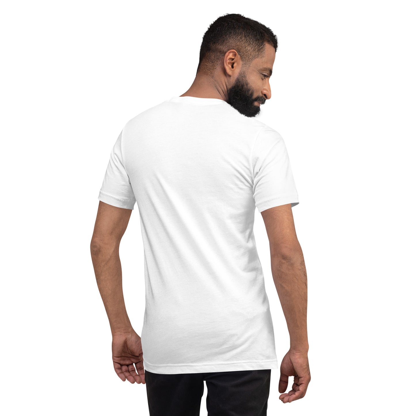 Camiseta MILLE Pillar de color blanco. Vista trasera en modelo masculino.