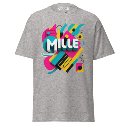 Camiseta MILLE ARCADE Tee de color gris sport con diseño gráfico vibrante. Vista frontal de la prenda con detalles del estampado.