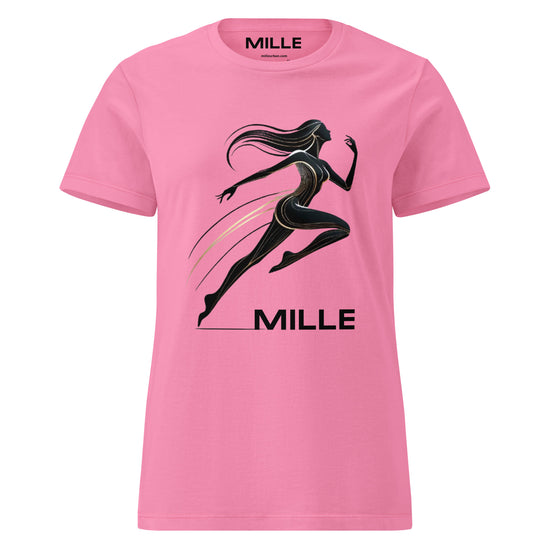 Camiseta MILLE Ascend de color rosa para mujer con diseño gráfico de figura femenina corriendo y logo MILLE. Vista frontal.