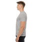 Camiseta MILLE Esencia Clásica de color gris sport con logo MILLE blanco en el pecho. Vista lateral izquierda de modelo.