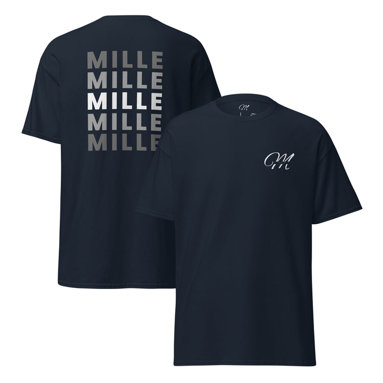 Dos camisetas MILLE Esencia Clásica de color marino, una con vista frontal mostrando el logo MILLE y otra con vista trasera mostrando el texto MILLE repetido.