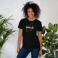 Camiseta MILLE GRIT Aura de color negro con logo MILLE y líneas gráficas rosadas, amarillas y azules. Vista frontal en modelo.