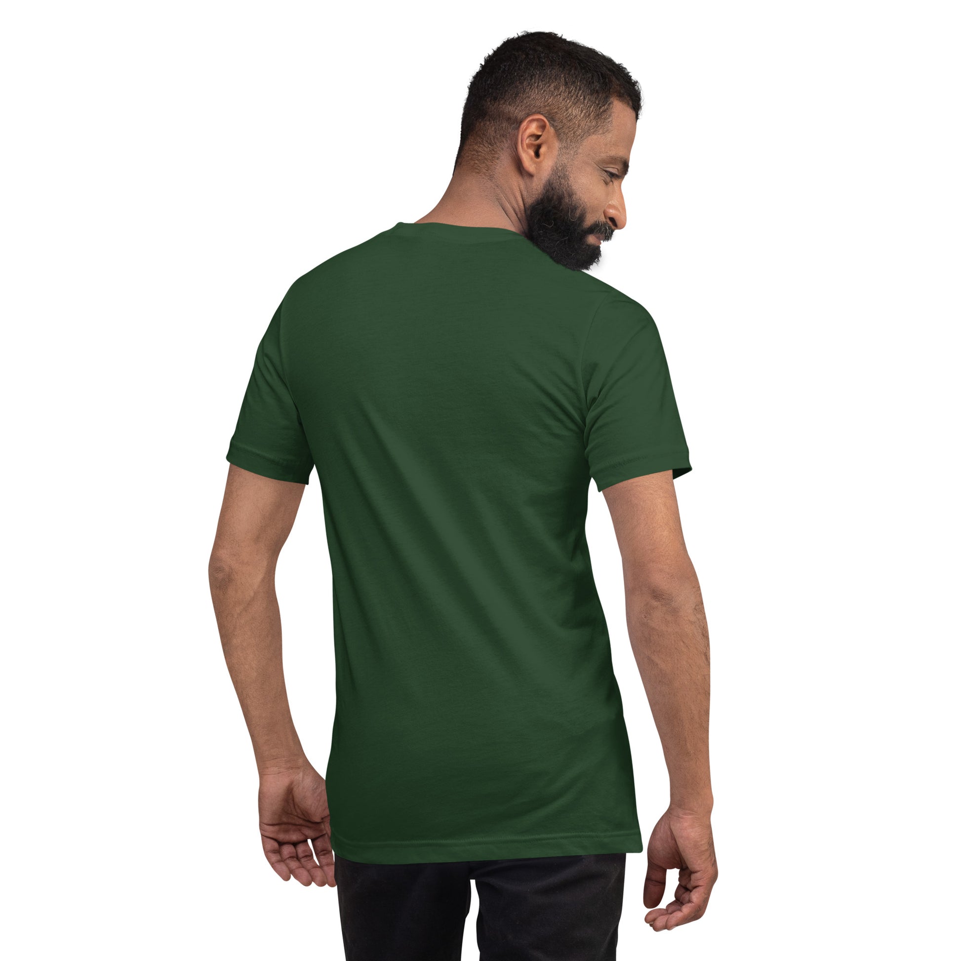 Camiseta MILLE Pillar de color verde oscuro. Vista trasera en modelo masculino.