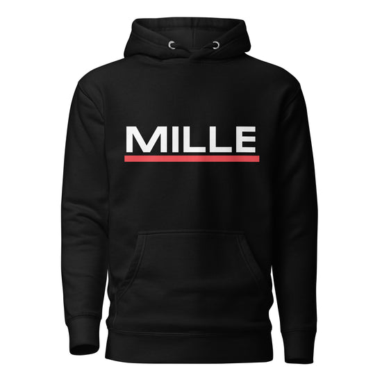 Sudadera con capucha MILLE ACENTO de color negro con logo MILLE en blanco con una línea roja debajo en el pecho. Vista frontal.