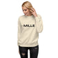 Sudadera MILLE Origin LS de color hueso con logo MILLE en el pecho. Vista frontal con modelo posando.
