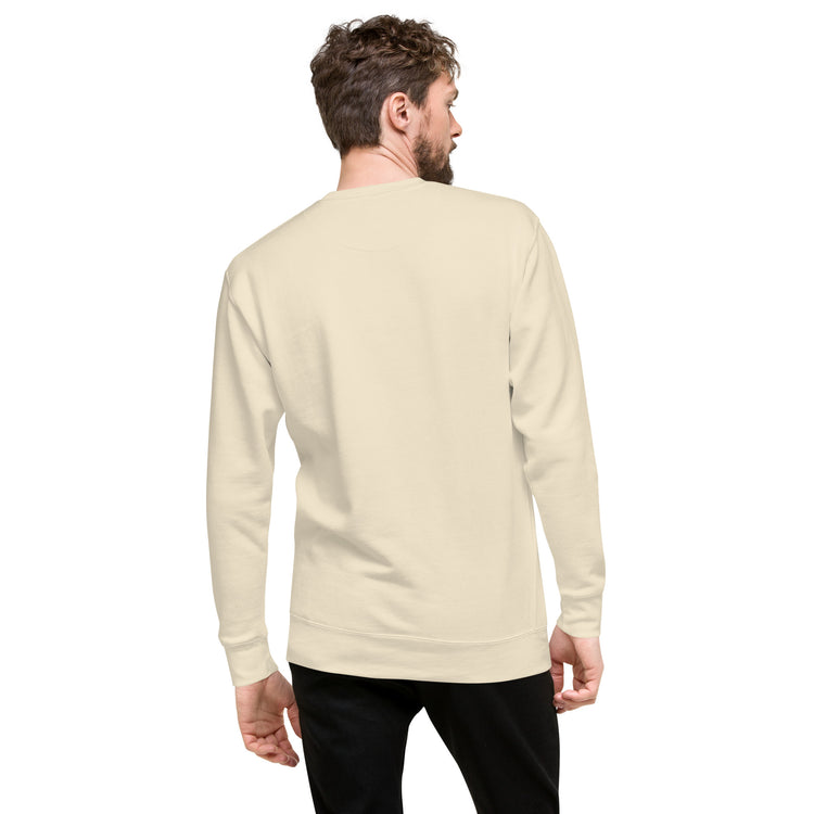 Sudadera MILLE Origin LS de color hueso. Vista trasera con modelo.